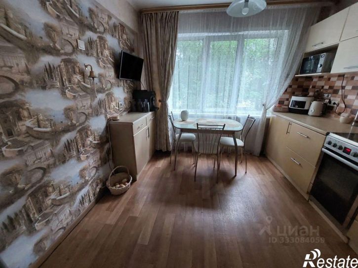 2-комн квартира улица Братьев Ждановых, 9,  д. 9