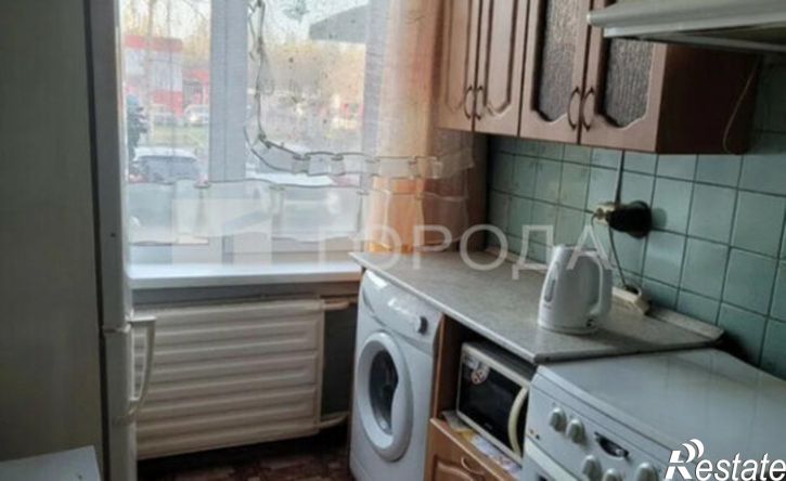 3-комн квартира ул 7 микрорайон, 13,  д. 13