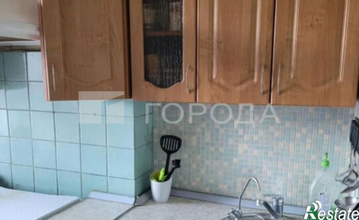 3-комн квартира ул 7 микрорайон, 13,  д. 13