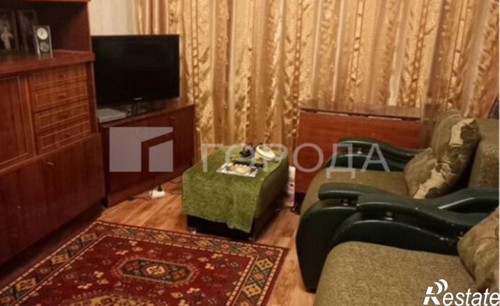 3-комн квартира ул 7 микрорайон, 13,  д. 13