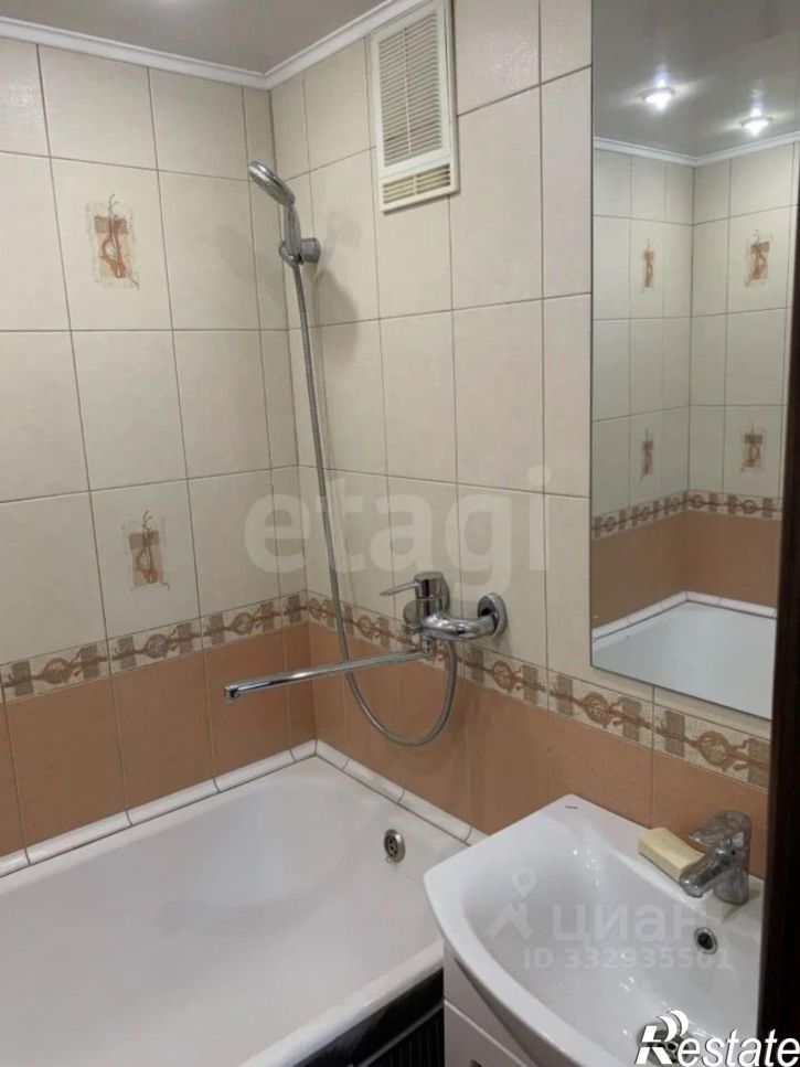 2-комн квартира улица Космонавтов, 19,  д. 19
