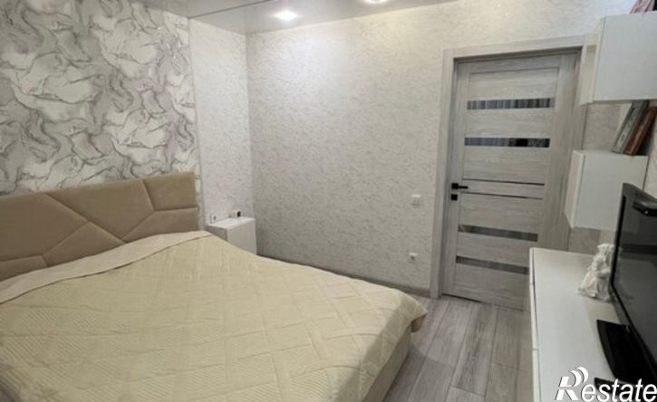 3-комн квартира ул Анатолия, 96,  д. 96