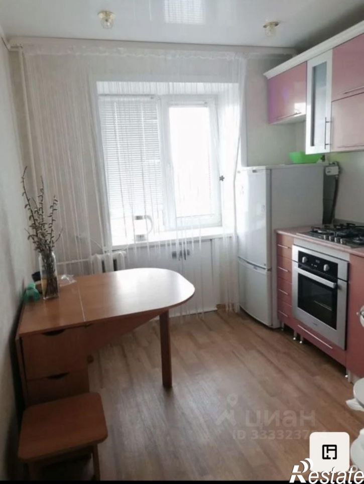 2-комн квартира Яровое, улица 40 лет Октября, 7