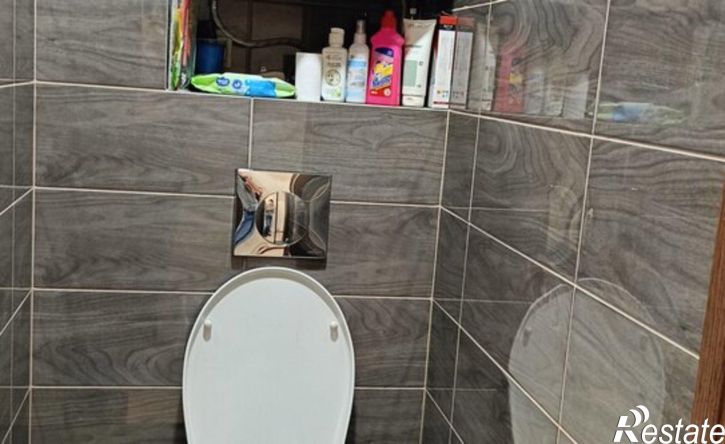 3-комн квартира ул 7 микрорайон, 18,  д. 18