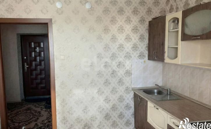 1-комн квартира ул 8 микрорайон, 21,  д. 21