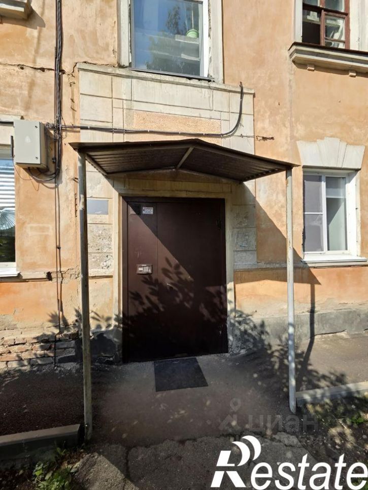 2-комн квартира Комсомольская улица, 122,  д. 122