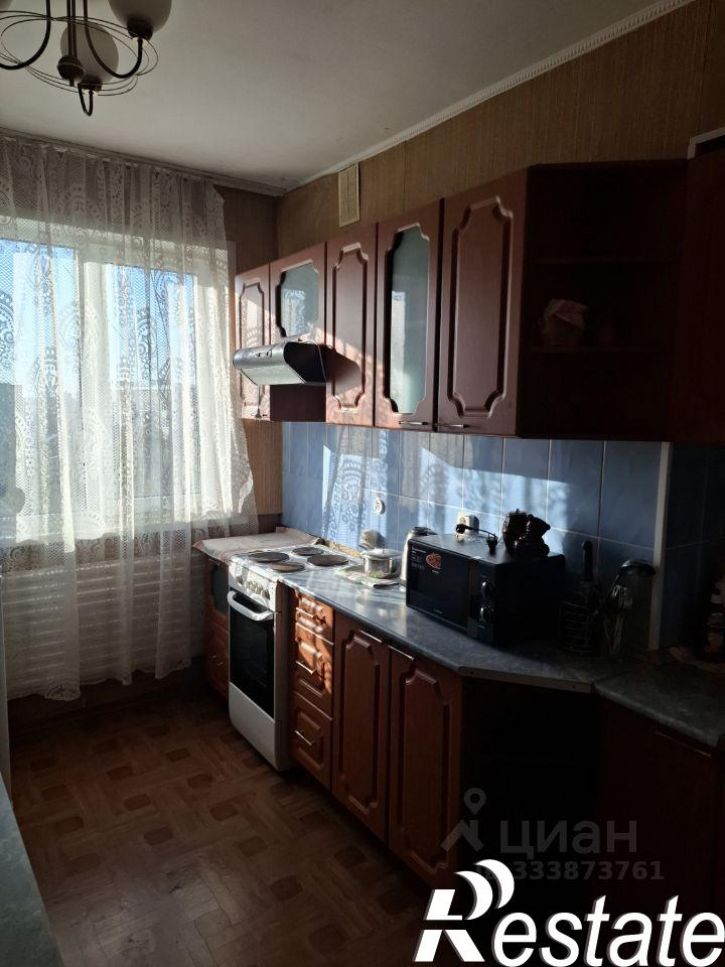 2-комн квартира ул 7 микрорайон, 13,  д. 13