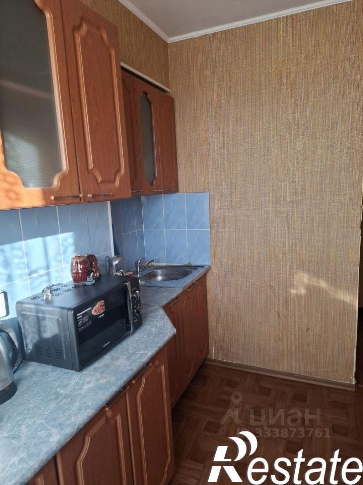 2-комн квартира ул 7 микрорайон, 13,  д. 13