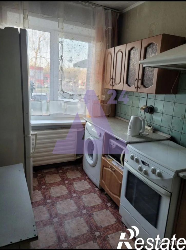 3-комн квартира улица 7 микрорайон, дом 13