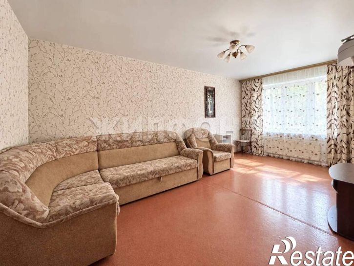 3-комн квартира 7 микрорайон улица, д.21