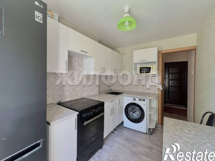 3-комн квартира 7 микрорайон улица, д.21