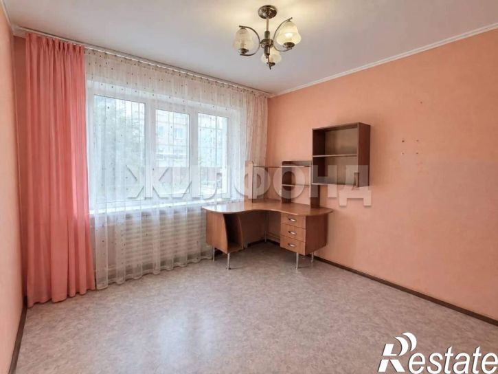 3-комн квартира 7 микрорайон улица, д.21